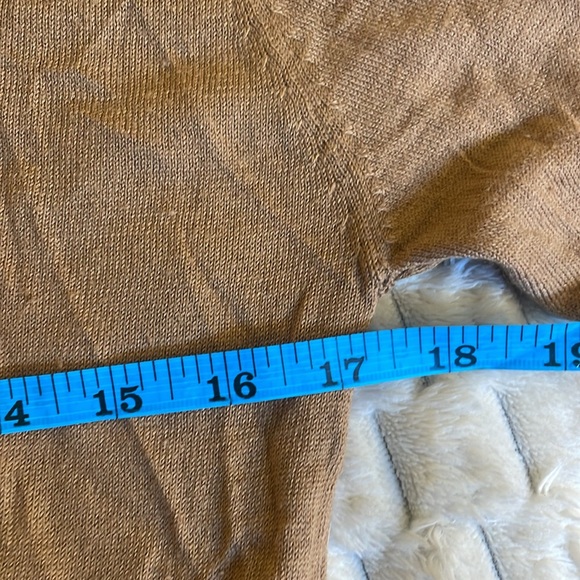 Zara V-neck Semi Crop Camel Knit Light Sweater 160 - Picture 4 of 5